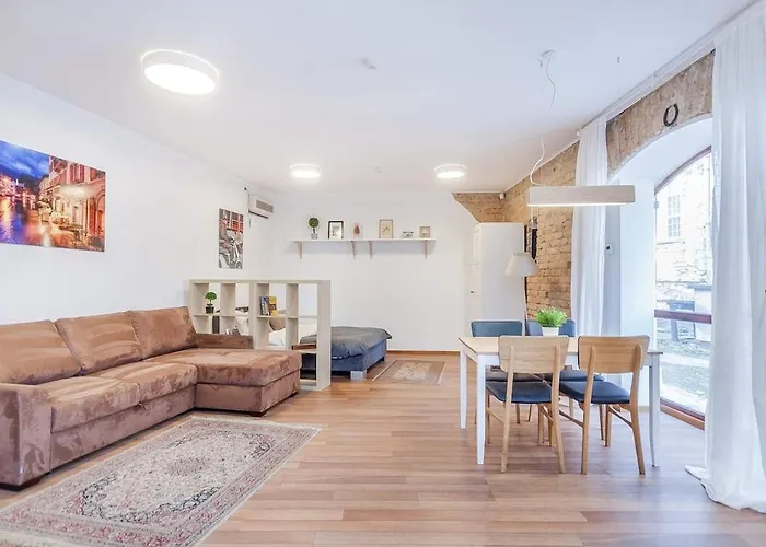 Cosy Studio In Vilnius Old Town By Urban Rent