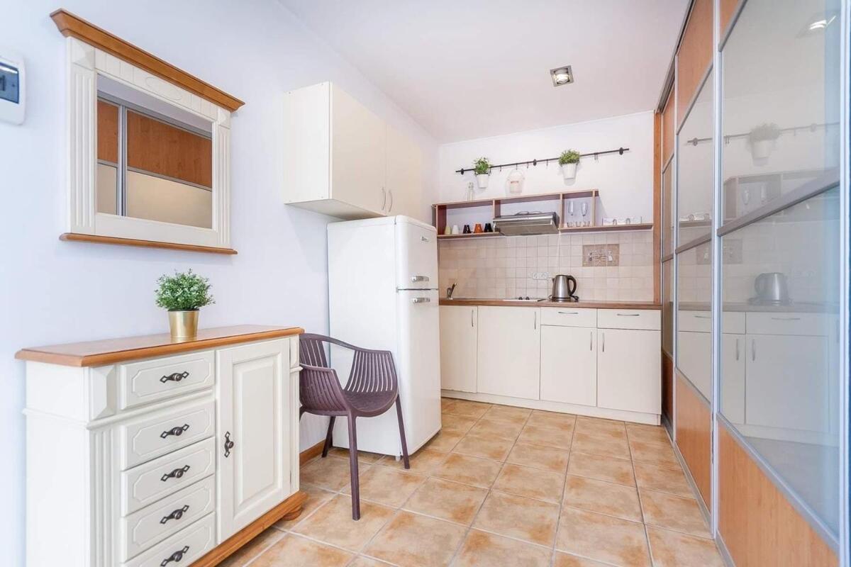Cosy In Old Town By Urban Rent Butas