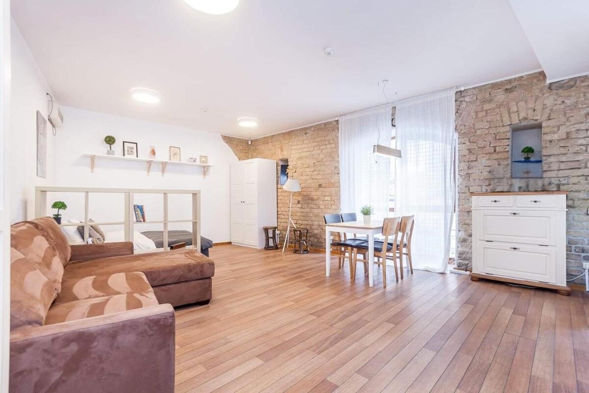 Cosy In Old Town By Urban Rent Butas *